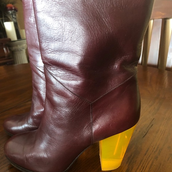 Marc Jacobs , size 6 , almost brand new , burgundy, chunky 3 inches clear heels - Picture 3 of 5